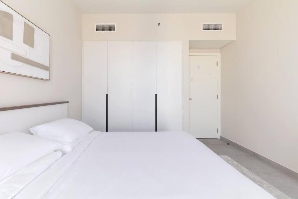 Sahab - Solo 1Br Apt In Al Jada الشارقة المظهر الخارجي الصورة