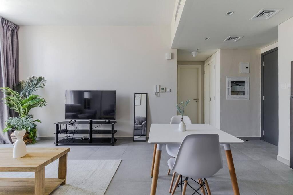Sahab - Solo 1Br Apt In Al Jada الشارقة المظهر الخارجي الصورة